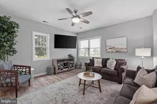 300 Douglas Ave, Colonial Beach, VA 22443 - Photo 10