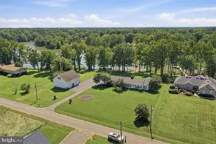 88 Canoe Pl, Montross, VA 22520 - Photo 1