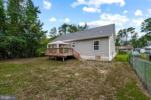 58 Pine St, Colonial Beach, VA 22443 - Photo 6