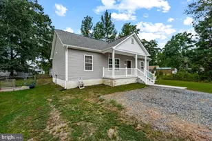 58 Pine St, Colonial Beach, VA 22443 - Photo 4