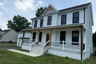 43 Lee St, Montross, VA 22520 - Photo 1