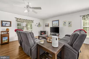 1824 Longfield Rd, Colonial Beach, VA 22443 - Photo 18