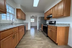 216 Wood Ave, Winchester, VA 22601 - Photo 2