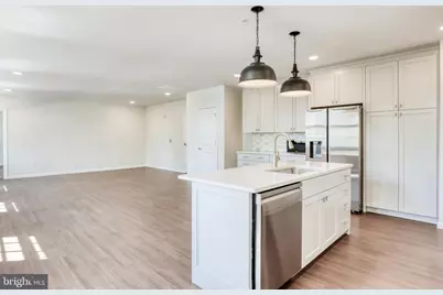 210 E Boscawen Street #202, Winchester, VA 22601 - Photo 4