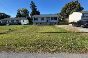 419 Summit Ave, Winchester, VA 22601 - Photo 2