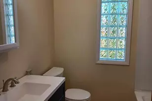 202 E Whitlock Ave, Winchester, VA 22601 - Photo 4