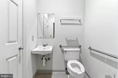 7 W Piccadilly Street #9, Winchester, VA 22601 - Photo 10