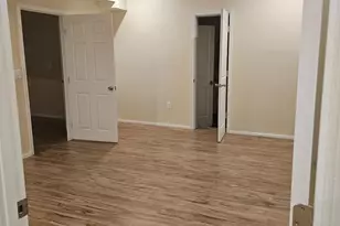 214 N East Ln, Winchester, VA 22601 - Photo 2