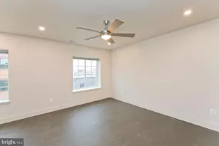 15 E Piccadilly St, Winchester, VA 22601 - Photo 8