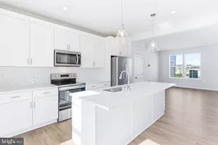 217 Monteith Dr, Winchester, VA 22601 - Photo 2