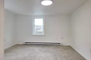 235 Kern St, Winchester, VA 22601 - Photo 8