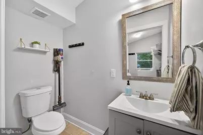 25 W Southwerk Street, Winchester, VA 22601 - Photo 22