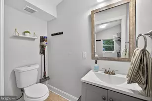 25 W Southwerk St, Winchester, VA 22601 - Photo 22