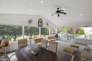 817 Chelsea Dr, Winchester, VA 22601 - Photo 4