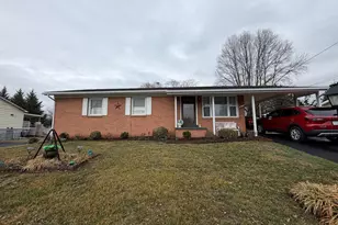 216 W Cedarmeade Ave, Winchester, VA 22601 - Photo 1