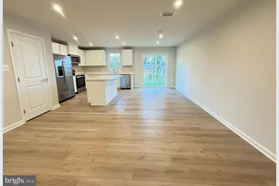 647 Laurelwood Circle, Winchester, VA 22601 - Photo 2