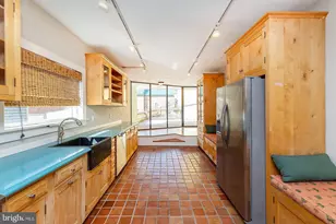 7 N Loudoun St, Winchester, VA 22601 - Photo 18