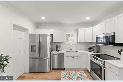 31 W Southwerk Street, Winchester, VA 22601 - Photo 16