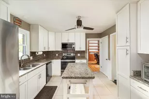 1300 Caroline St, Winchester, VA 22601 - Photo 8