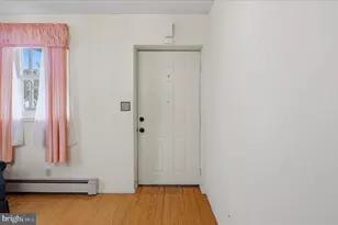 7 E Bond St, Winchester, VA 22601 - Photo 6