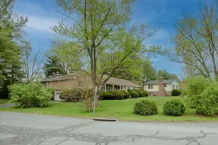 2700 Saratoga Dr, Winchester, VA 22601 - Photo 2