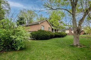 2700 Saratoga Dr, Winchester, VA 22601 - Photo 4