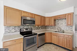 608 Dunlap St, Winchester, VA 22601 - Photo 6