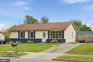 608 Dunlap St, Winchester, VA 22601 - Photo 2