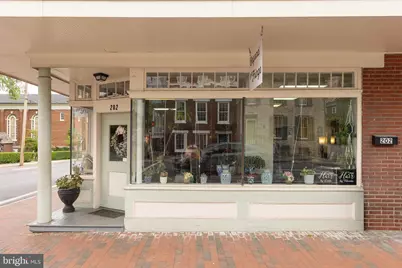202 S Braddock Street, Winchester, VA 22601 - Photo 2