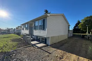 419 Summit Ave, Winchester, VA 22601 - Photo 2