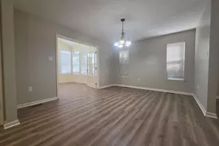 2066 Honeysuckle Ln, Winchester, VA 22601 - Photo 4