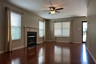 2066 Honeysuckle Ln, Winchester, VA 22601 - Photo 2