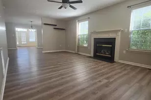 2066 Honeysuckle Ln, Winchester, VA 22601 - Photo 2