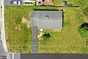 437 Beechcroft Rd, Winchester, VA 22601 - Photo 2