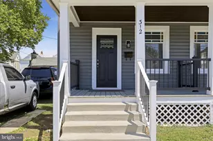 312 E Piccadilly St, Winchester, VA 22601 - Photo 2