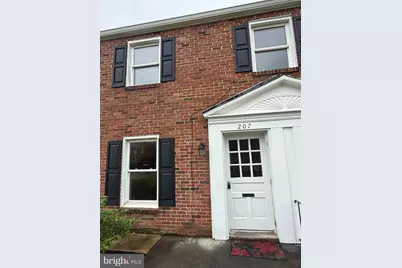 207 E Whitlock Avenue, Winchester, VA 22601 - Photo 2