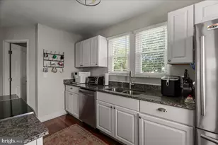 1044 Orchard Ave, Winchester, VA 22601 - Photo 8