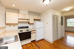 7 W Piccadilly St, Winchester, VA 22601 - Photo 8