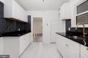 323 Fairview Ave, Winchester, VA 22601 - Photo 4