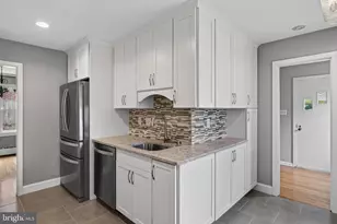 1306 Vanceright Cir, Winchester, VA 22601 - Photo 4