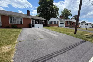 302 Wentworth Dr, Winchester, VA 22601 - Photo 4