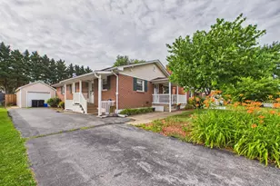 225 Fox Dr, Winchester, VA 22601 - Photo 1