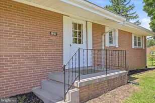 101 Locust Ave, Winchester, VA 22601 - Photo 4