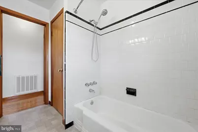 101 Locust Avenue, Winchester, VA 22601 - Photo 22