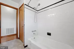 101 Locust Ave, Winchester, VA 22601 - Photo 22