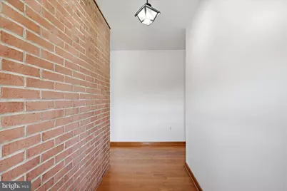 101 Locust Avenue, Winchester, VA 22601 - Photo 6