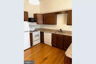 302 N Cameron Street #203, Winchester, VA 22601 - Photo 2