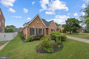 687 Woodland Ave, Winchester, VA 22601 - Photo 2