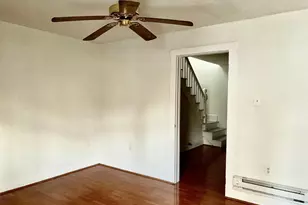 221 Baker St, Winchester, VA 22601 - Photo 10