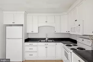 554 N Kent St, Winchester, VA 22601 - Photo 14